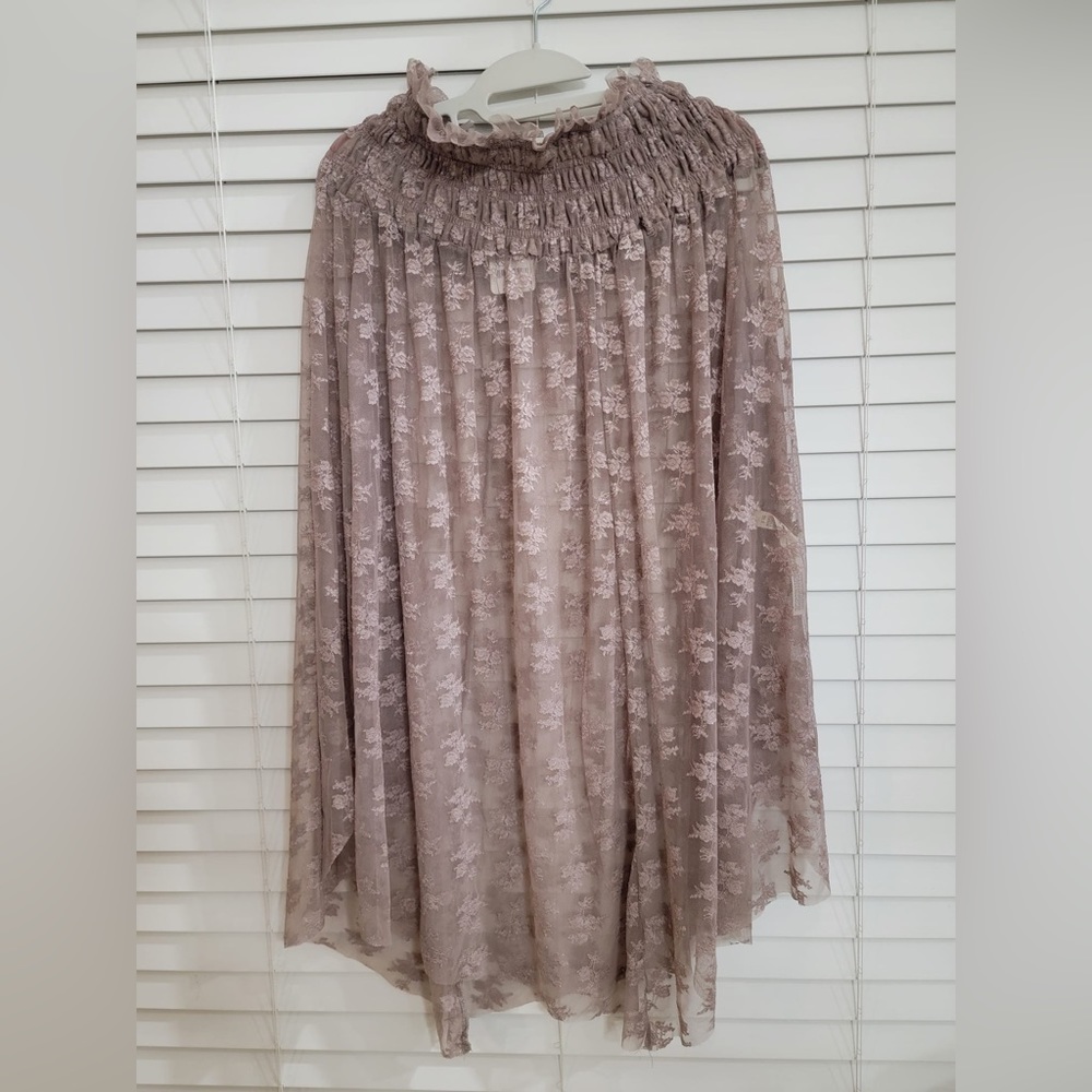 FREE PEOPLE French Courtship Half Slip
Size XS Color: taupe pink